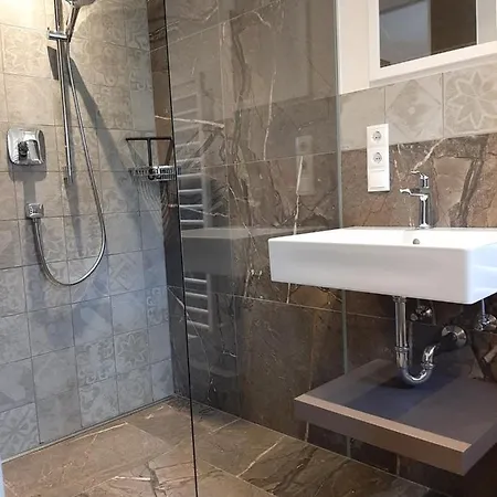 Apartment Tyrol Living & Cafe