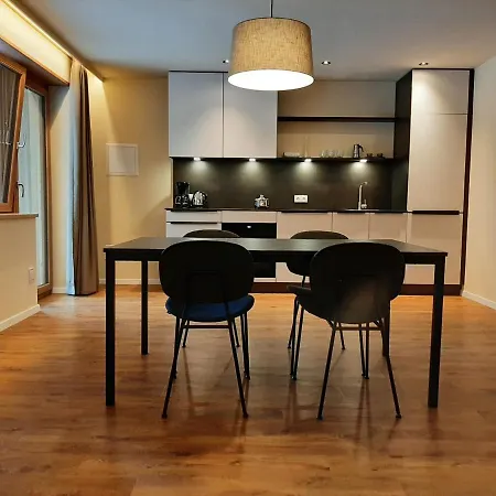 Apartment Tyrol Living & Cafe *